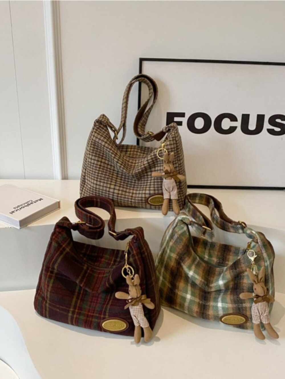 Plaid Purses for Women - Wool Handbag with Pendant, Hobo Shoulder Bag and Tartan - Picture 7 of 7